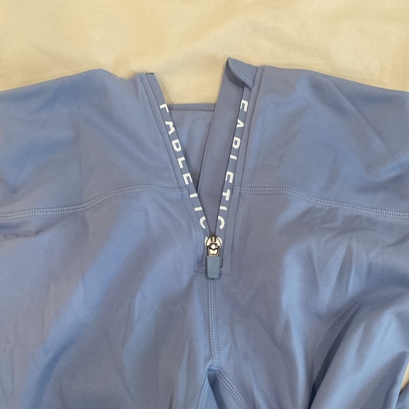 Fabletics set. Motion 365 Zipper Legging & Alyssa Long Sleeve Top - Picture 11 of 11